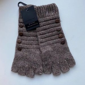 NWT Winter accessory women wool blended Glove